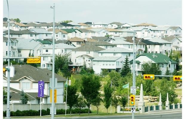 Calgary house prices trend downward